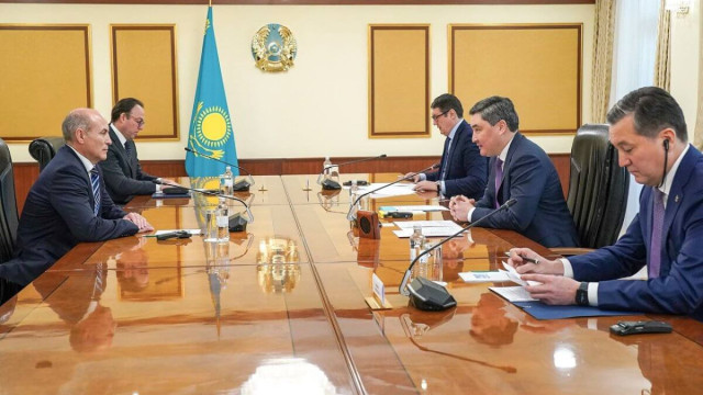 Kazakh PM and Executive Vice President of Shell discuss oil and gas projects