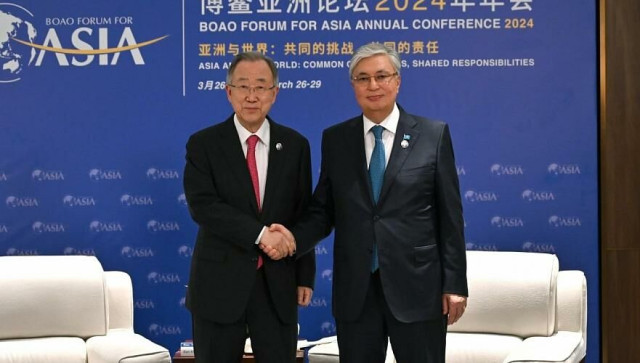 President Tokayev meets with Ban Ki-moon in China