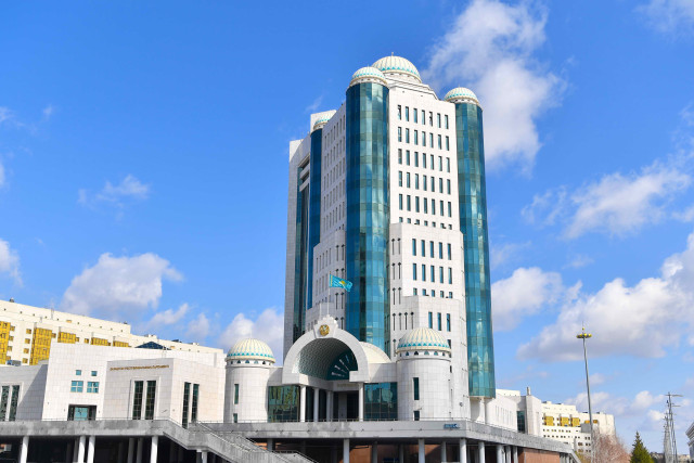 Kazakh Senate considers law regulating migration issues