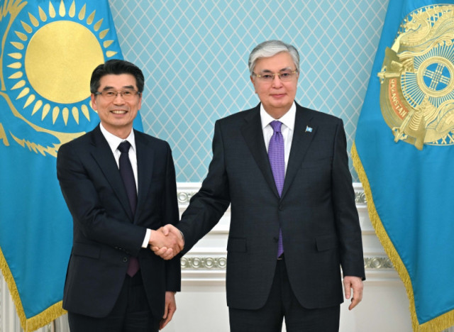 President Tokayev receives Kia Corporation President Ho-sung Song