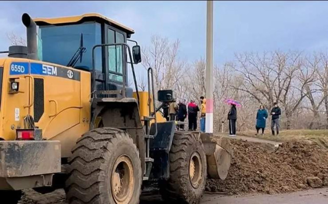 Ғарбий Қозоғистон вилоятида Ёйиқ дарёси соҳиллари мустаҳкамланяпти