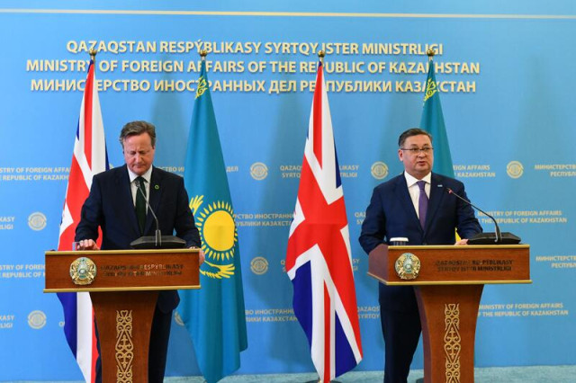 Астанада стратегиялык өнөктөштүк келишимине кол коюлду