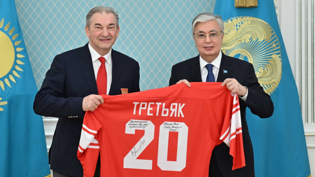 Kassym-Jomart Tokayev receives President of Russian Ice Hockey Federation
