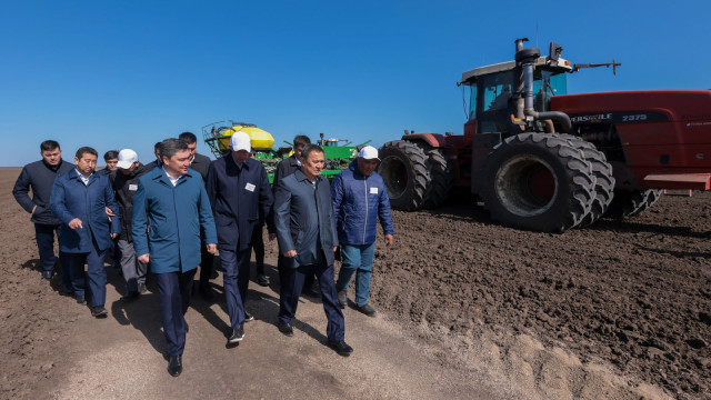 Başbakan Akmola ilinde devlet Başkanı’nın talimatlarının nasıl yerine getirildiğini kontrol etti