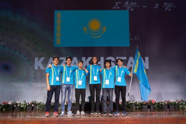 Kazakistanlı okul öğrencileri Uluslararası olimpiyatlarda 600’i aşkın madalya kazandı