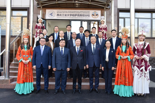 Çin'de Kazakistan üniversitesi'nin şubesi açıldı