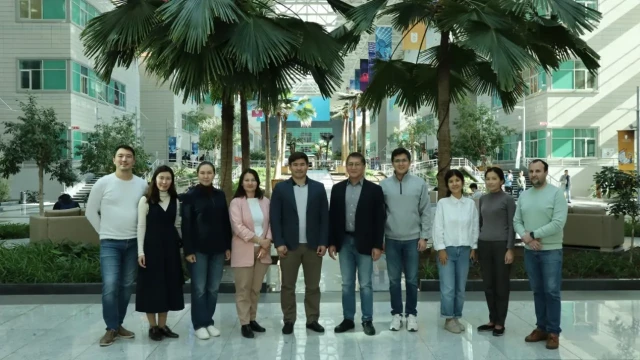 150'den fazla bilim insanı Astana'da nanoteknoloji ve enerji sistemlerindeki trendleri tartışıyor