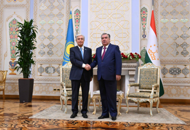 Қазақстан мен Тәжікстан президенттері келіссөз жүргізді
