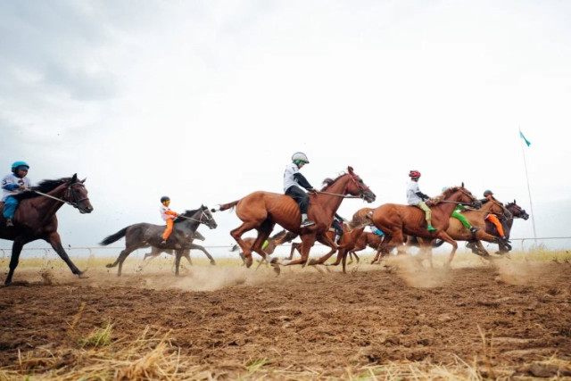 Кўчманчилар ўйинларига тараддуд қизғин