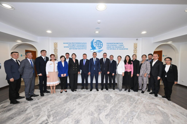 Президент кайрылуусунда жүктөлгөн милдеттерди ишке ашырууга серепчилер тартылат