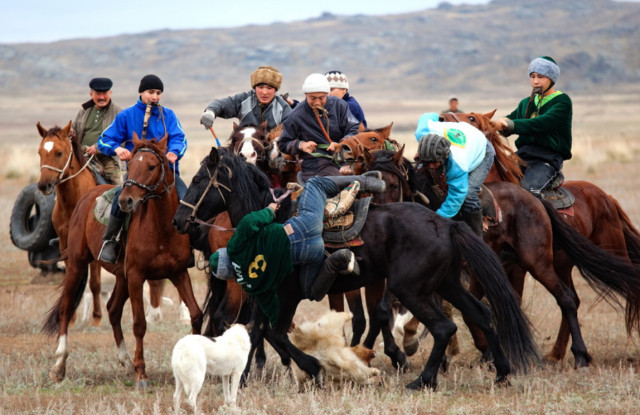 Казакстан курамасы этношаарча даярдык үстүндө