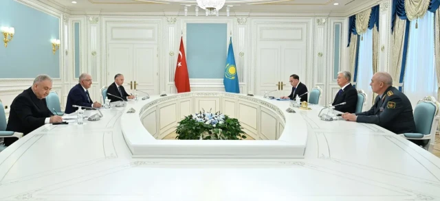 Kazakh President meets with Turkish Defence Minister