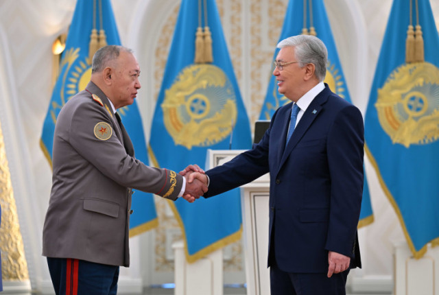 President Tokayev presents Gold Star and Otan Order to Halyk Kaharmany Sat Tokpakbayev