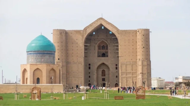 Ясауи күмбөзү мамлекеттин коргоосуна алынды