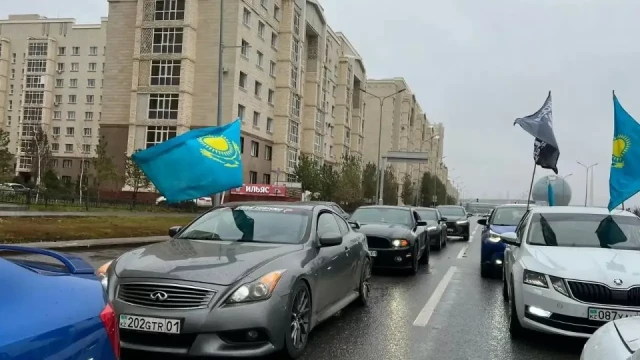 Астанада Республика кунига бағишланган автопарад ташкил қилинди