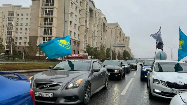 Елордада Республика күніне орай автошеру өтті