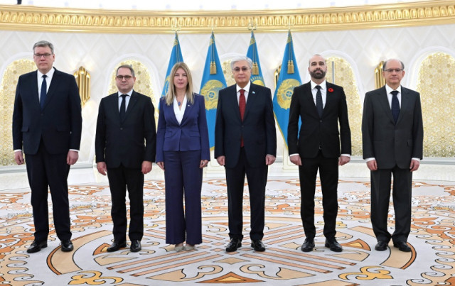 Kazakh President receives credentials from foreign ambassadors