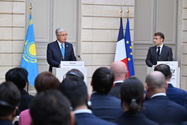 Қосим-Жўмарт Тўқаев ва Эмманюэль Макрон музокаралар ўтказди