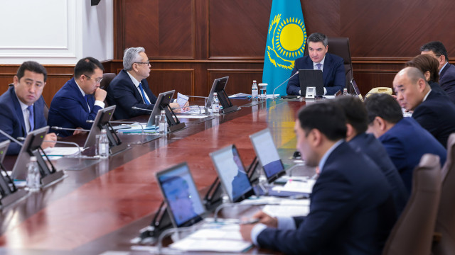 Kazakh government reviews preparations for 2025 flood season