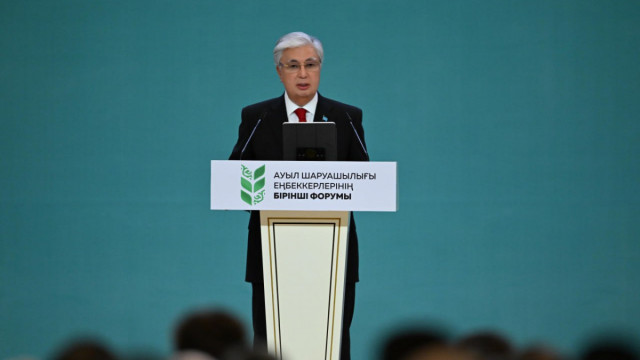 Давлат раҳбари агрофорумда нутқ сўзлади