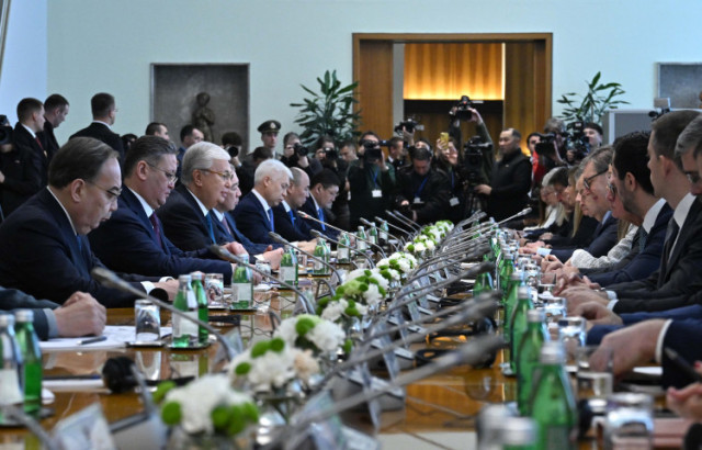 Қосим-Жўмарт Тўқаев Сербия Президенти билан музокаралар ўтказди