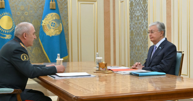 Қазақстан Президенті Қорғаныс министрінің баяндамасын тыңдады