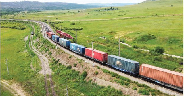 Казакстан темир жол аркылуу аймактык транзиттик дараметин арттырууда