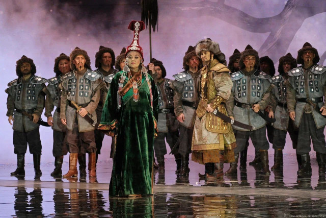 Алматыда Жошы ұлысының 800 жылдығына орай «Хан Сұлтан. Алтын Орда» операсы сахналанды