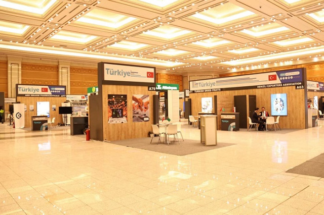 Ашхабадда Түркиянын экспорттун товарларынын көргөзмөсү өтүп жатат