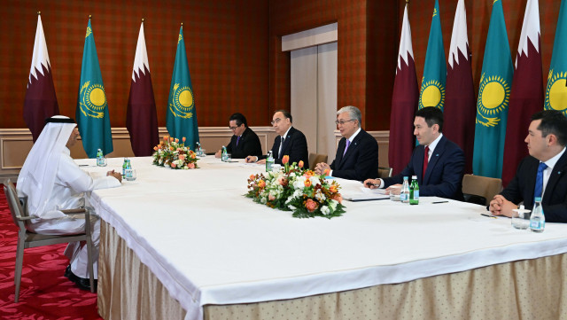 Мемлекет басшысы Қатарда бірнеше кездесулер өткізді