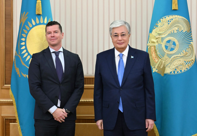 Kazakh President receives IOC Sports Director
