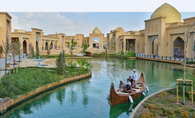 Мажилис Түркестан шаарына өзгөчө макам берген мыйзамды кабыл алды