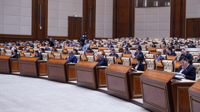 Kazakh Senate approves law on exchange trade and entrepreneurship
