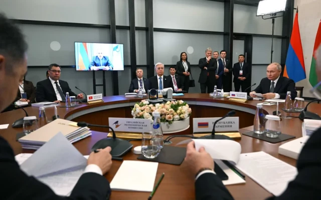 Президент Казахстана принял участие в заседании Высшего Евразийского экономического совета