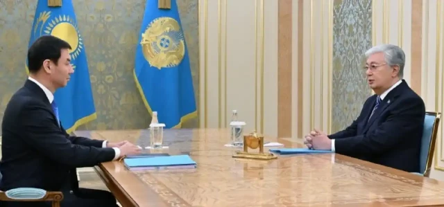 Kasım Comart Tokayev, Cumhurbaşkanlığı İdaresi’nin ilk başkan yardımcısını kabul etti