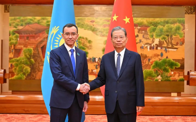 Казакстан Сенатынын төрагасы расмий сапар менен КЭРна барды