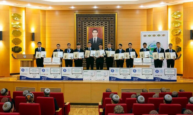 Түркмөнстанда эл аралык Жаутиков олимпиадасынын байге ээлери сыйланды