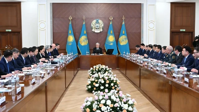 Kazakh President chairs extended government meeting