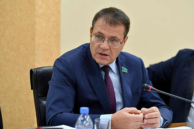 Сенаторлор президентттин маанилүү тапшырмаларына пикир билдирди