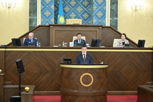 Мәжіліс спикері Президенттің тапсырмалары бойынша депутаттар алдындағы міндеттерді айқындады