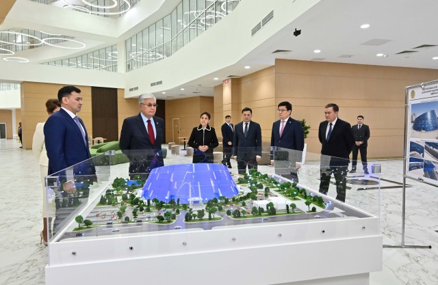 Казакстан президенти борбор калаадагы бир катар объектилерди кыдырды