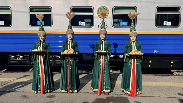 Nevruz bayramı arifesinde Kazakistan’dan Özbekistan’a turistik tren yola çıkacak