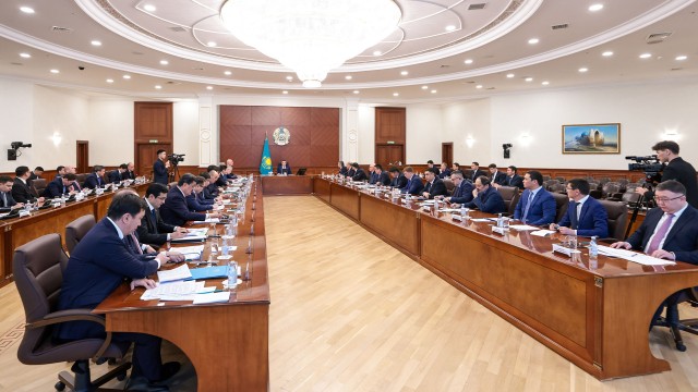 ҚР Премьер-министрі отандық бизнес өкілдерімен көлік саласын дамыту әлеуетін талқылады