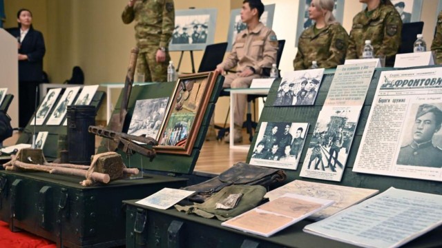 В Астане проходит передвижная выставка, посвященная 80-летию победы