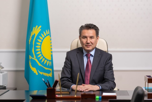 Devlet Başkanı, Doğu Kazakistan ilinin valisini kabul etti