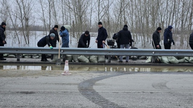 Қўстанайда модулли кўмма тўғон синовдан ўтказиляпти