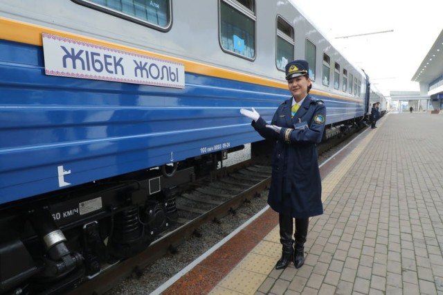Jibek Joly туристик поезди навбатдаги саёҳатга чиқади