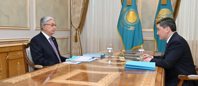Kazakh PM briefs Kassym-Jomart Tokayev on implementation of economic reforms
