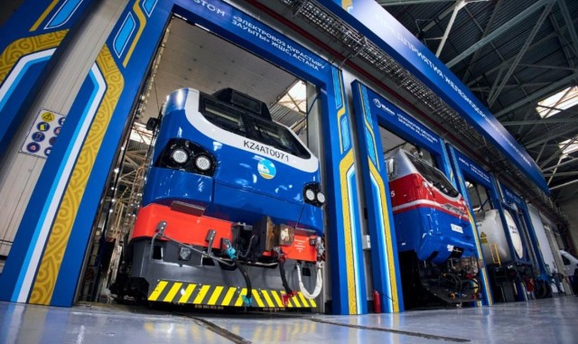 Kazakhstan increases railway fleet capacity