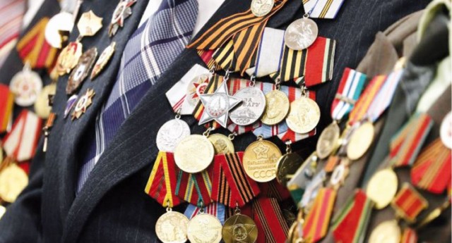 Туркистонда юз ёшли фахрий бор